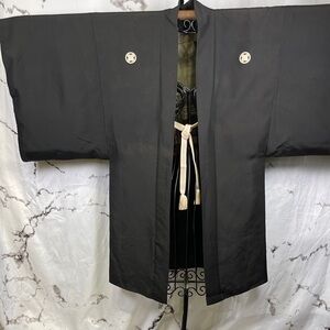 Vintage Silk Japanese Haori Jacket Family Crests Woven Water Scene Interior